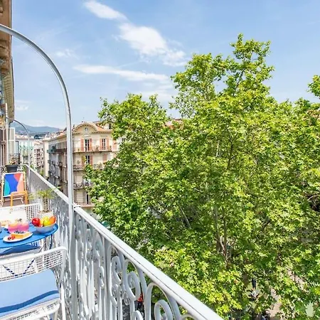 Apartament #27 Urban Ac 2 Bedrooms 10mins Walk Sea&old Town *