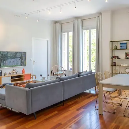 Apartment #27 Urban Ac 2 Bedrooms 10mins Walk Sea&old Town Nice