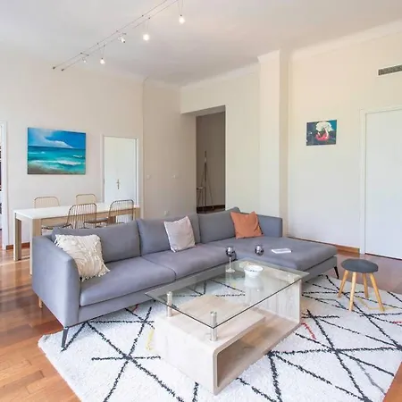#27 Urban Ac 2 Bedrooms 10mins Walk Sea&old Town