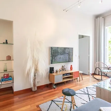 #27 Urban Ac 2 Bedrooms 10mins Walk Sea&old Town Apartment