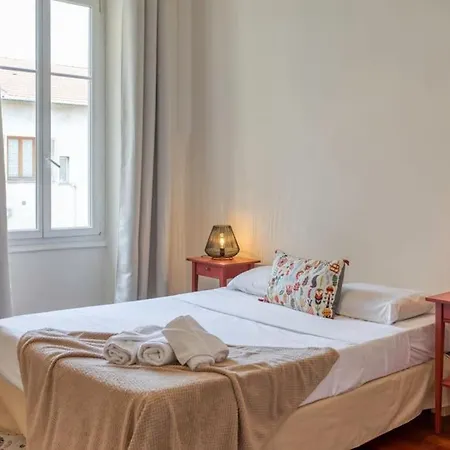 Apartment #27 Urban Ac 2 Bedrooms 10mins Walk Sea&old Town