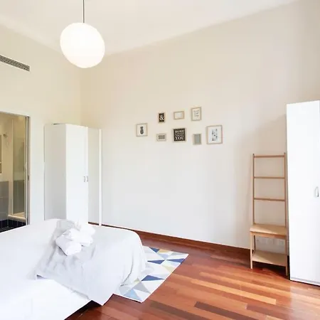 Apartment #27 Urban Ac 2 Bedrooms 10mins Walk Sea&old Town