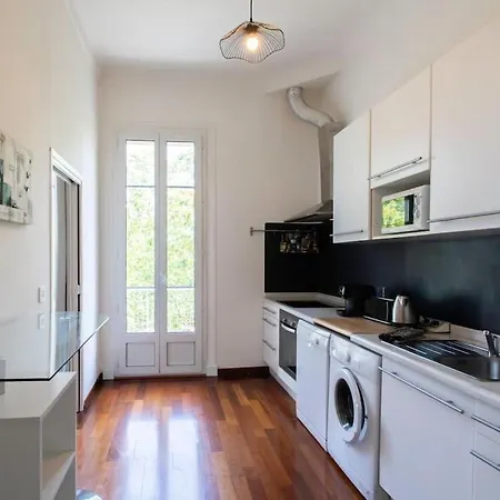 Apartment #27 Urban Ac 2 Bedrooms 10mins Walk Sea&old Town Nice