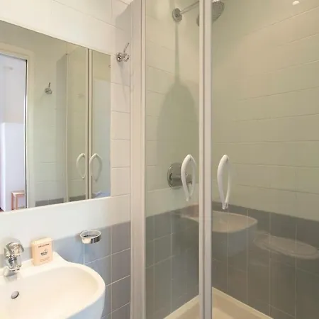 #27 Urban Ac 2 Bedrooms 10mins Walk Sea&old Town Apartment