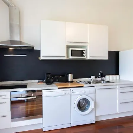 #27 Urban Ac 2 Bedrooms 10mins Walk Sea&old Town * Nice