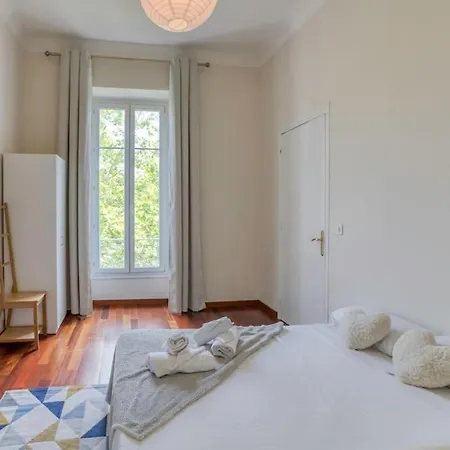 #27 Urban Ac 2 Bedrooms 10mins Walk Sea&old Town *